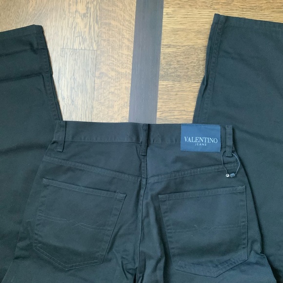 VALENTINO GARAVANI Straight Leg Black Jeans Women’s Size 28 BRAND NEW CONDITION - Picture 3 of 16